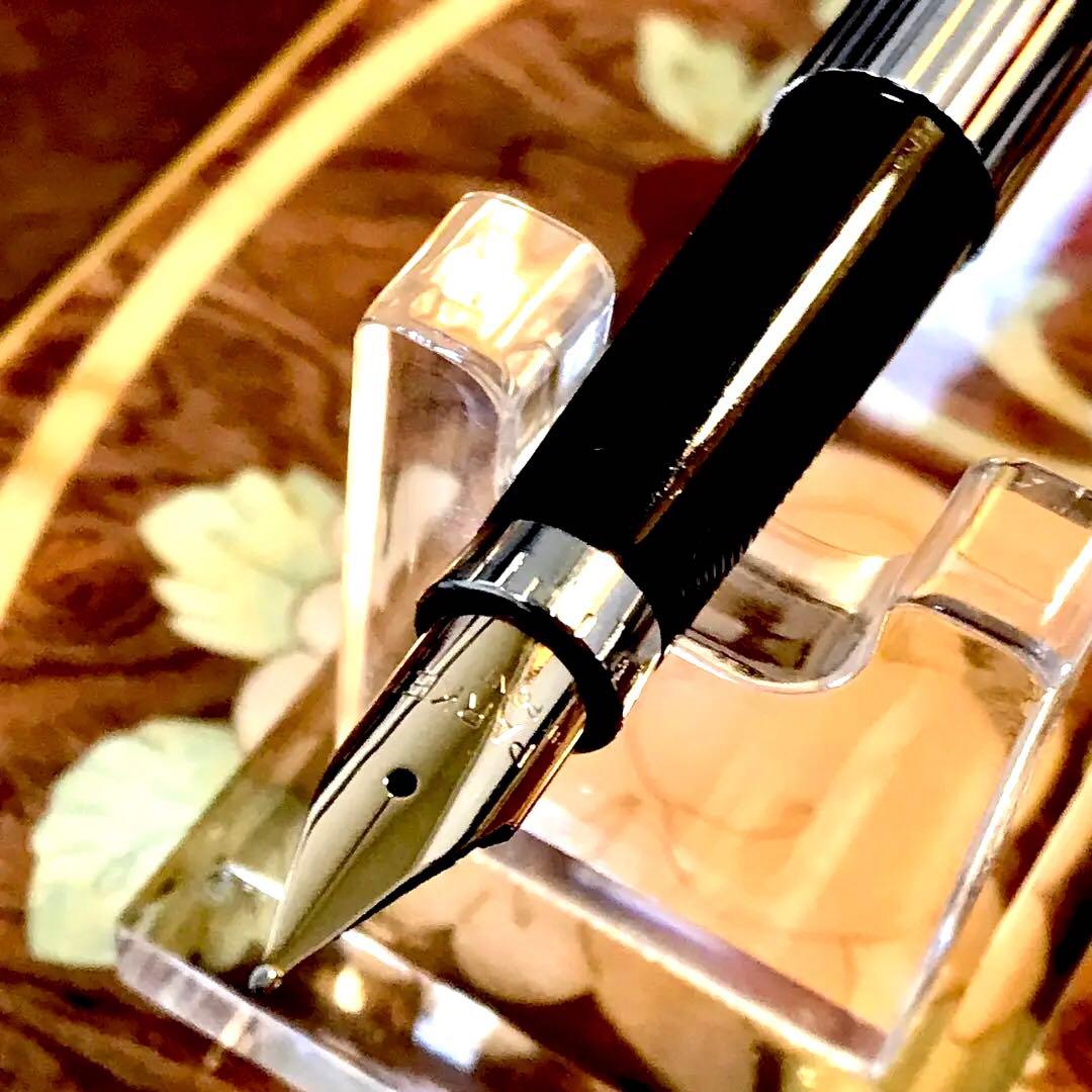 ☆超絶的な美品☆美しいパーカーシルバー万年筆14K(M)超希少品