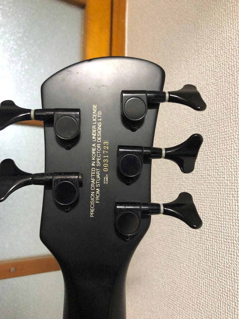 SPECTOR 5弦ベース　マットブラック　韓国製(推定)