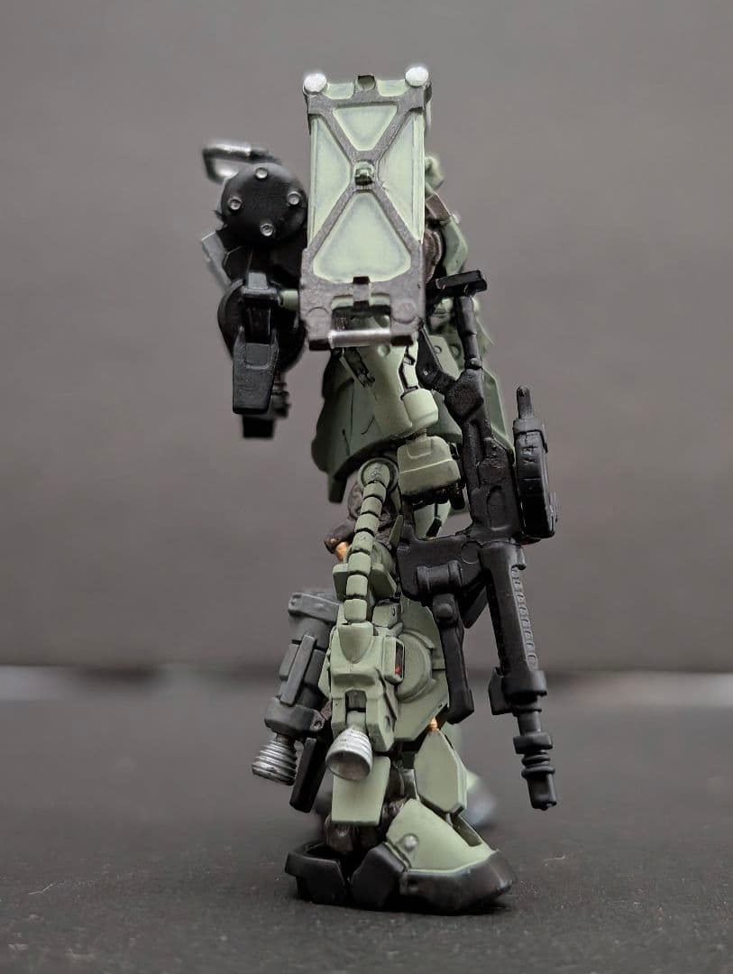 ガンダムアーティファクト 高機動型ザクII 量産型カラー 塗装 ガンプラ 完成品