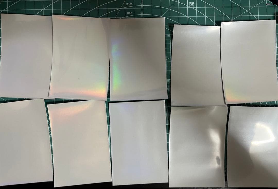 遊戯王　スリーブ　閃光の波動　初期ロゴ　白　ホワイトパール　25枚