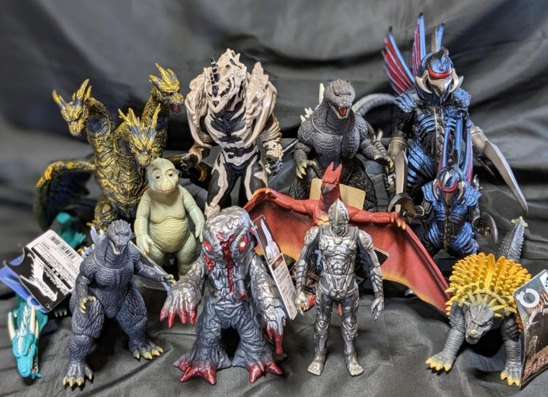 FWゴジラ・カイザーギドラ・モンスターX・ミニラ他（バンダイ）ソフビ12体セット