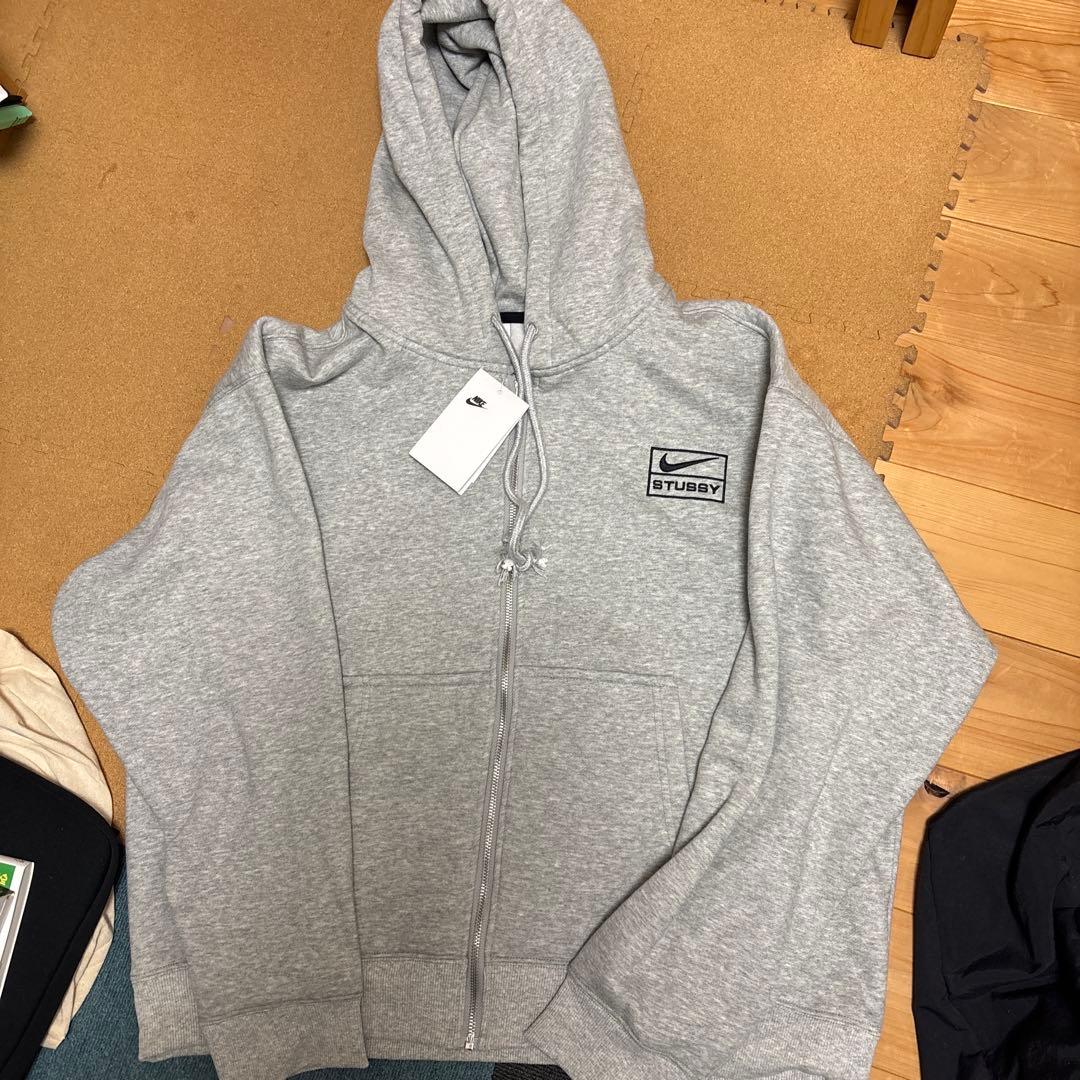 か*り様 ナイキストゥーシージップパーカー
