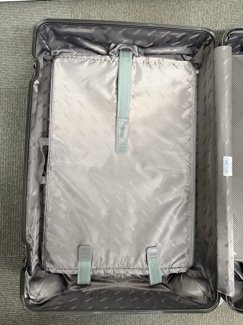 美品RIMOWA トパーズ ステルス 艶消しマットブラック82リットル