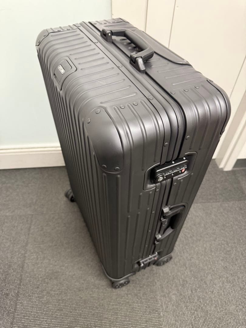 美品RIMOWA トパーズ ステルス 艶消しマットブラック82リットル