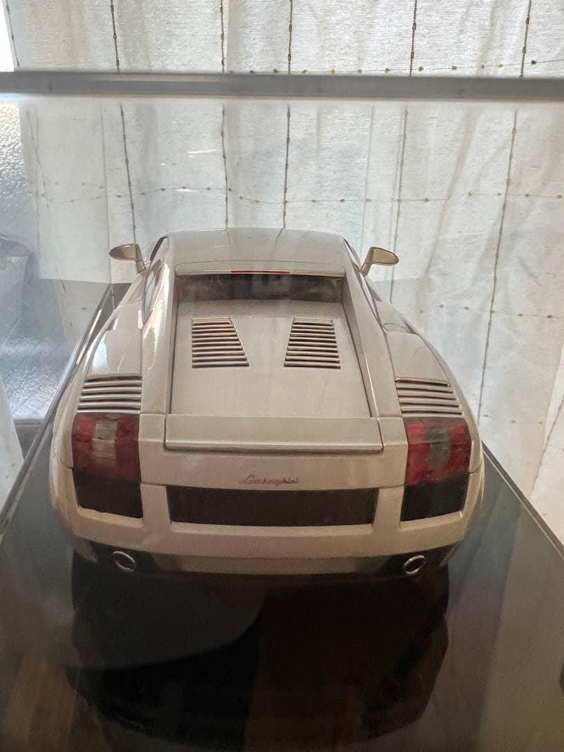 値下げしました。１/18 オートアート 5車種 透明ケース付き