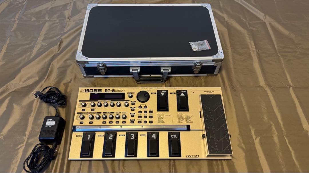 BOSS GT-6 ギターエフェクトプロセッサー