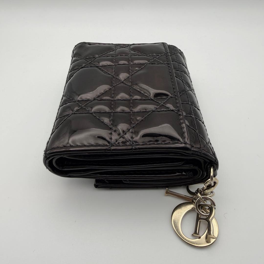 人気 Dior ディオール　エナメル レディディオールロータ 三つ折り 財布