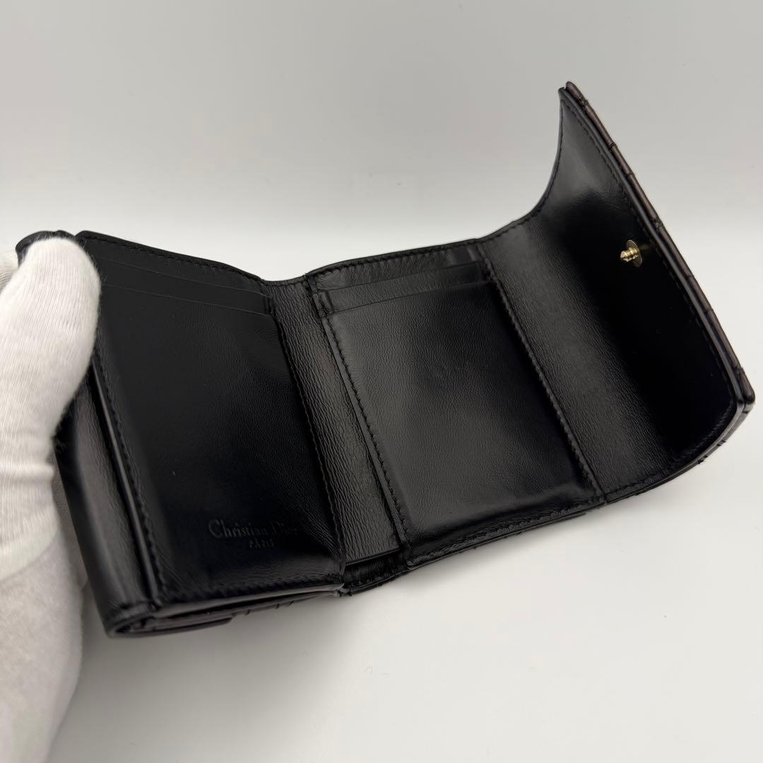 人気 Dior ディオール　エナメル レディディオールロータ 三つ折り 財布