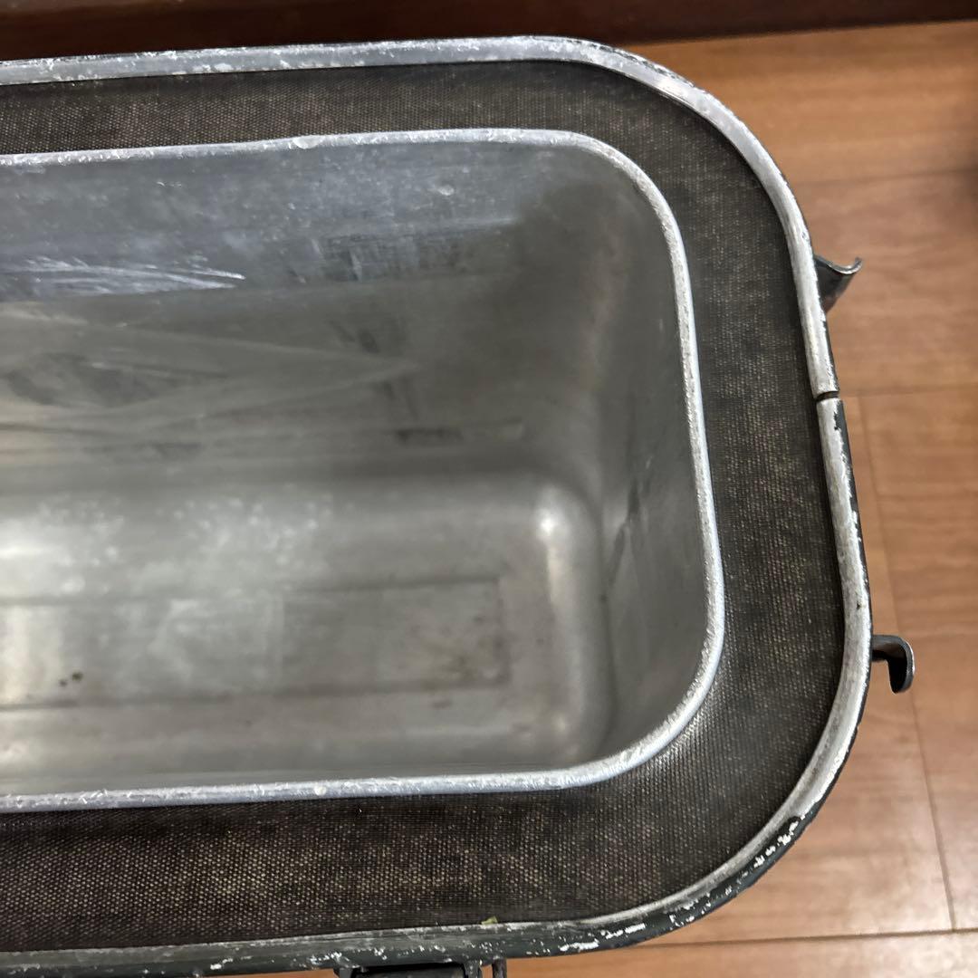 米軍　実物　フードコンテナ　破損箇所あり　送料無料