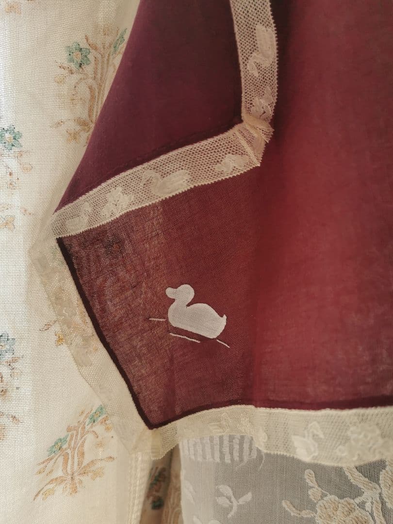 アンティーク 家鴨アップリケ刺繍 繊細な水鳥＆水草花アランソンレース クロス α