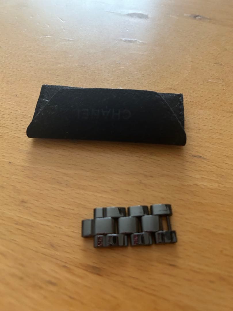 CHANEL J12 33ミリ用純正セラミックコマ