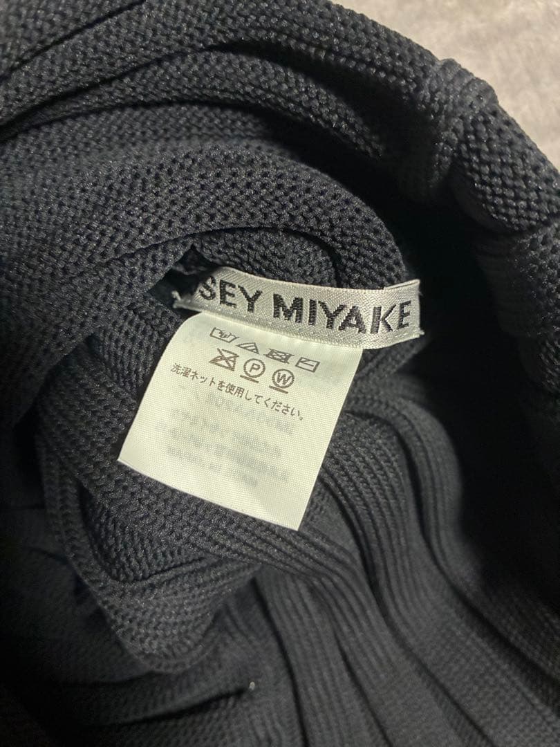 イッセイミヤケ 帽子　ニット帽　KNIT ACC 新品未使用