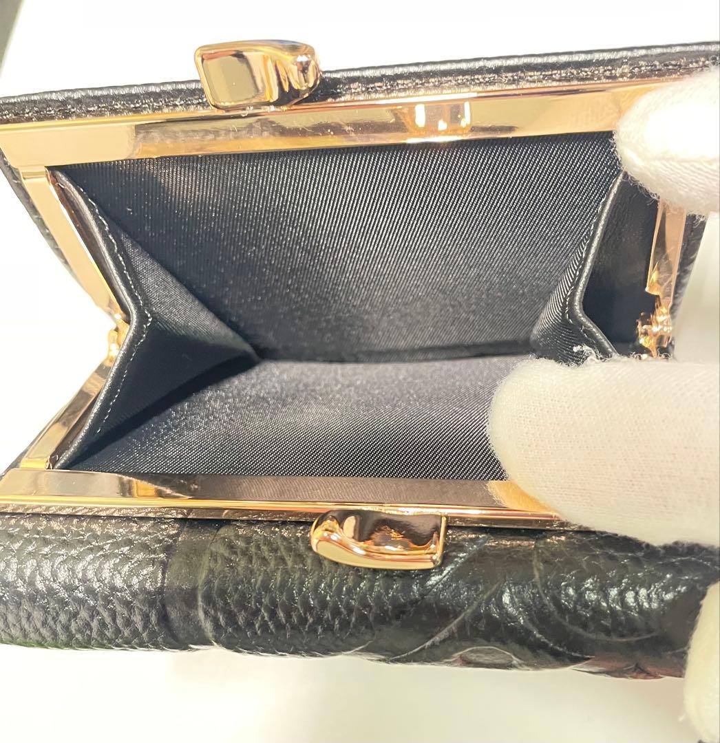 【新品】　vivienne westwood 人気商品　三つ折り財布