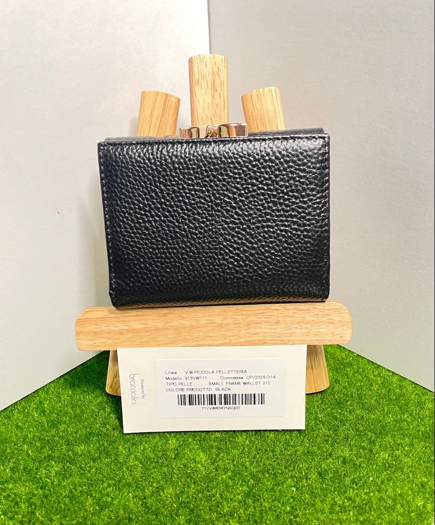 【新品】　vivienne westwood 人気商品　三つ折り財布