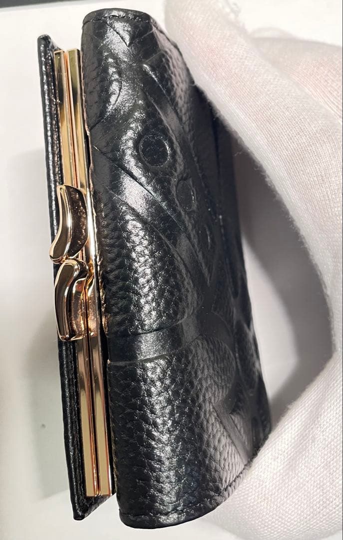 【新品】　vivienne westwood 人気商品　三つ折り財布