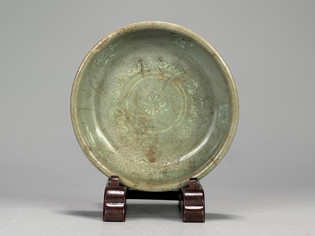 韓国　高麗　青磁　象嵌花卉文碗　鉢　朝鮮半島美術