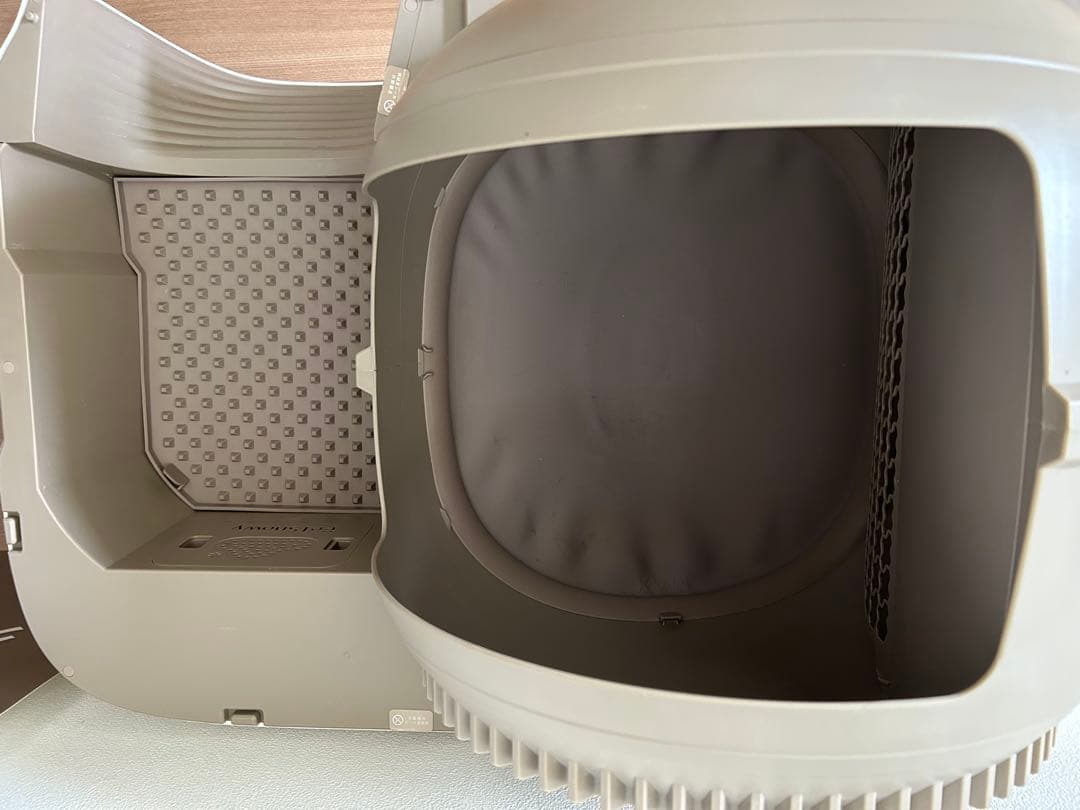 Pety 「臭いを徹底分解」自動猫トイレ PREMIUM消臭