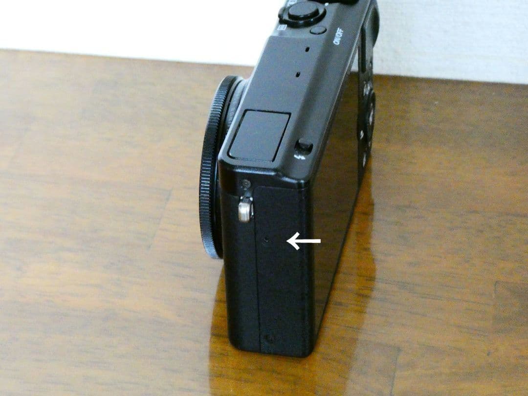 【中古完動品】フジフイルム XQ1 FUJIFILM ブラック