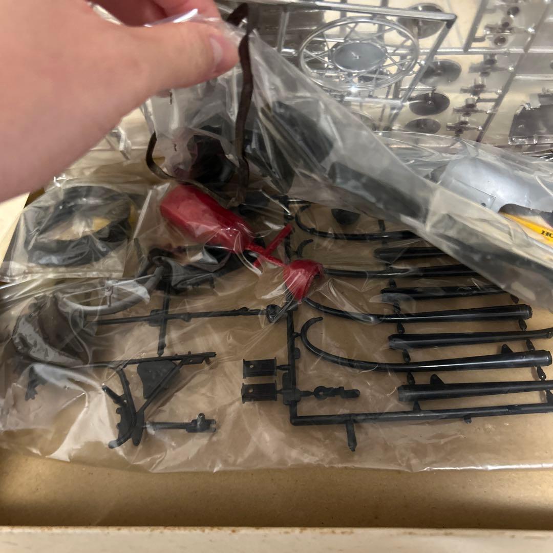 ホンダ RC 162 1/10スケール プラモデル