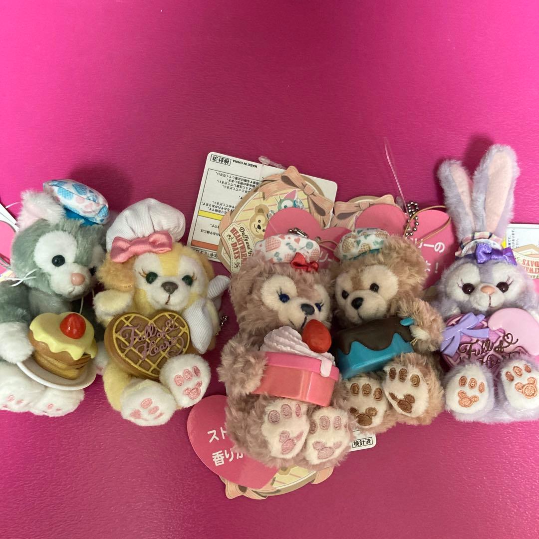 ５コ❤︎販売終了品❤︎新品❤︎ディズニーシー❤︎ダッフィ、ステラルー❤︎ぬいぐるみチェーン
