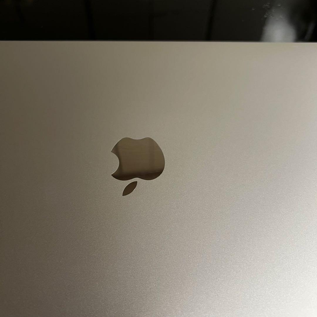 TanaMacBookPro 13inch 16G 256G表面傷凹みなし