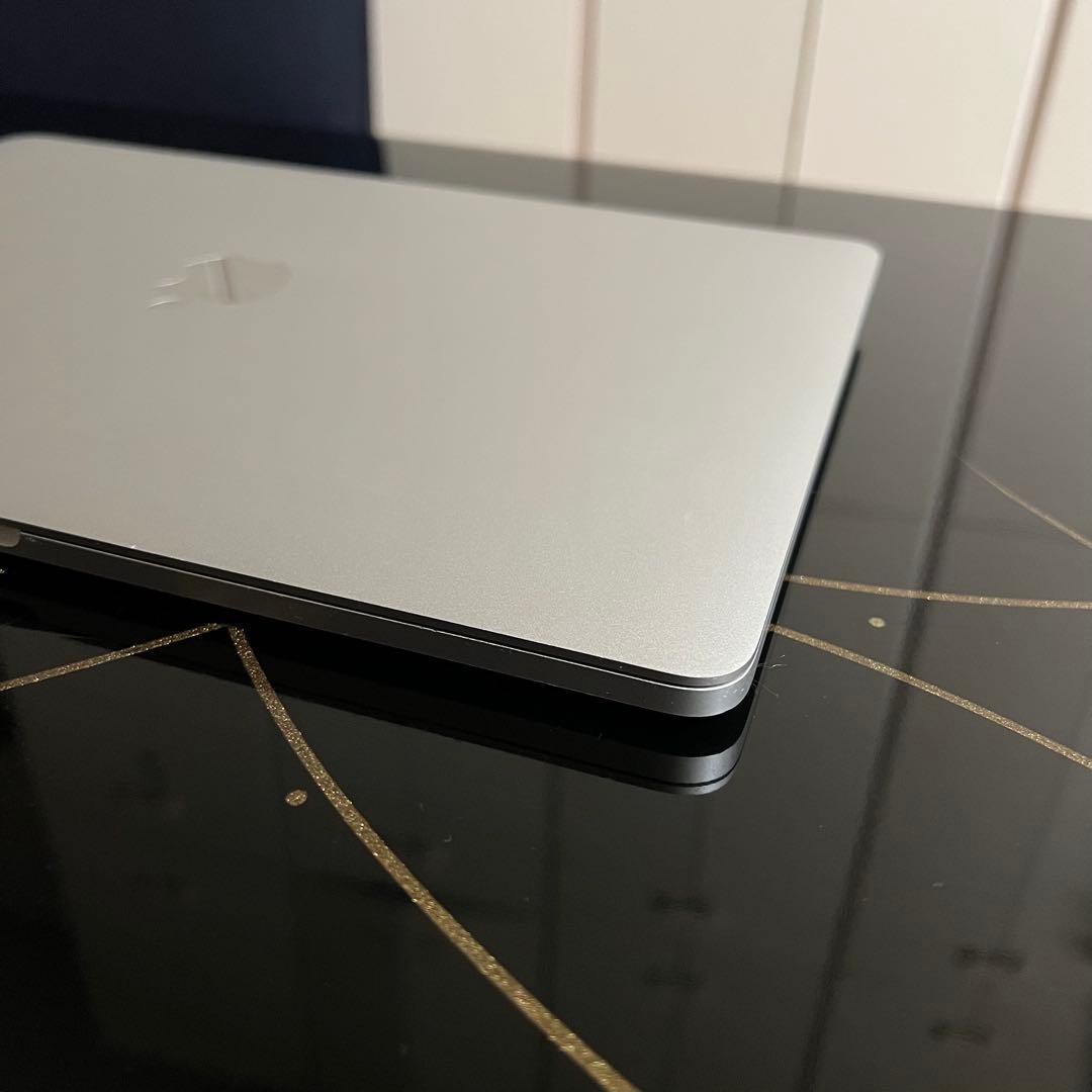 TanaMacBookPro 13inch 16G 256G表面傷凹みなし