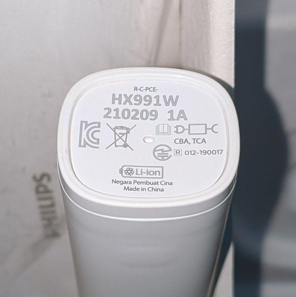 フィリップス 電動歯ブラシ ダイヤモンドクリーン 9000