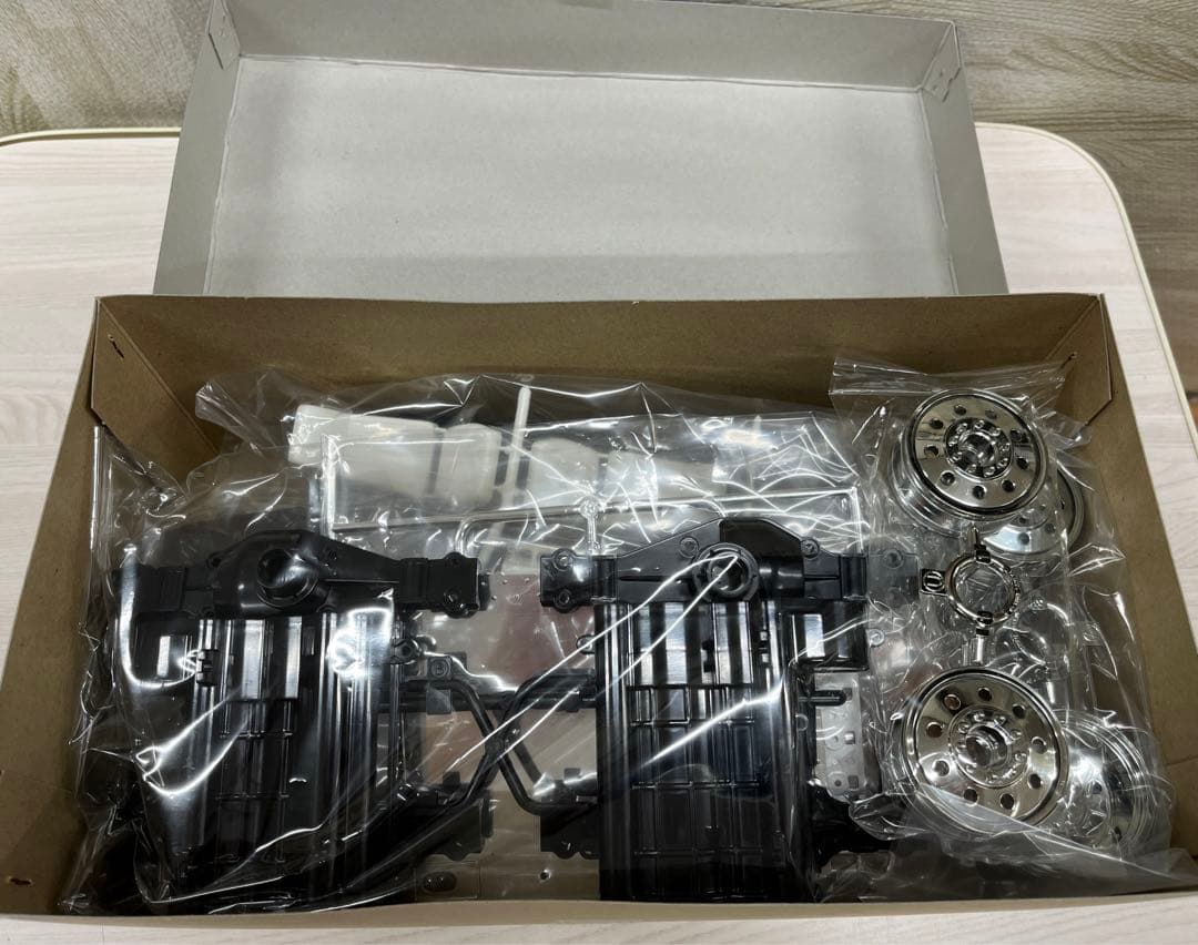 TAMIYA トレーラーヘッド・キングハウラー　メタリックスペシャル　1/14