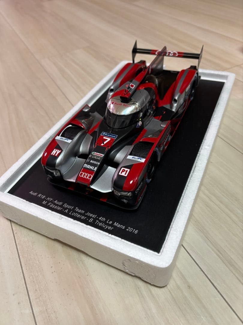 1/18 Audi R18 2016 ７号車 スパークモデル