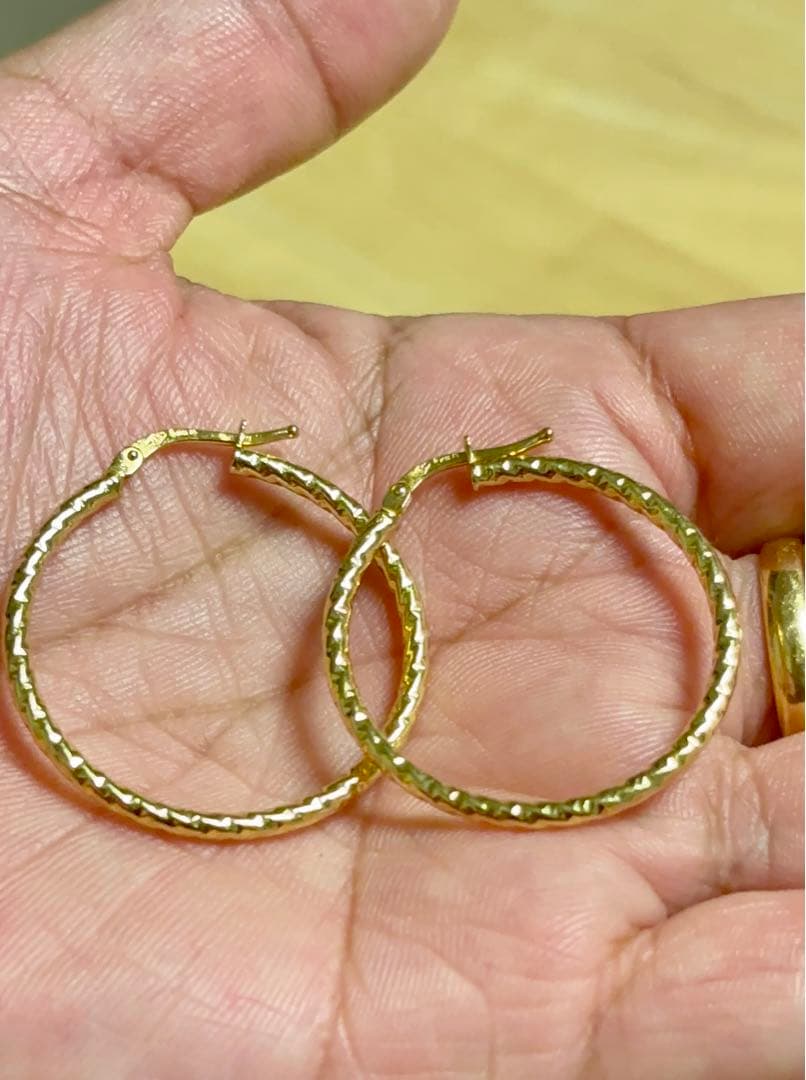 18金ゴールドフープピアス 2x28mm 2g