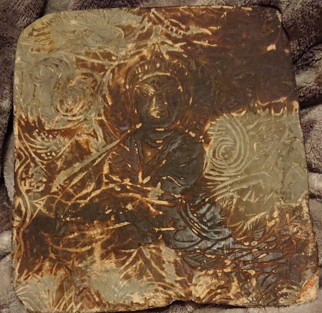 中国アンティーク 石塀 彫刻 福の神(?) 、蓮