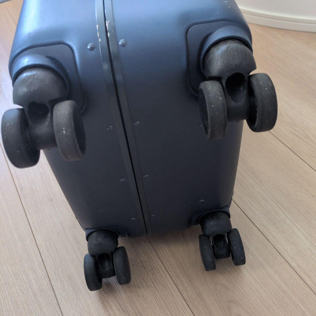ソルガード Carry-on Closet（機内持込39L） 時短スーツケース