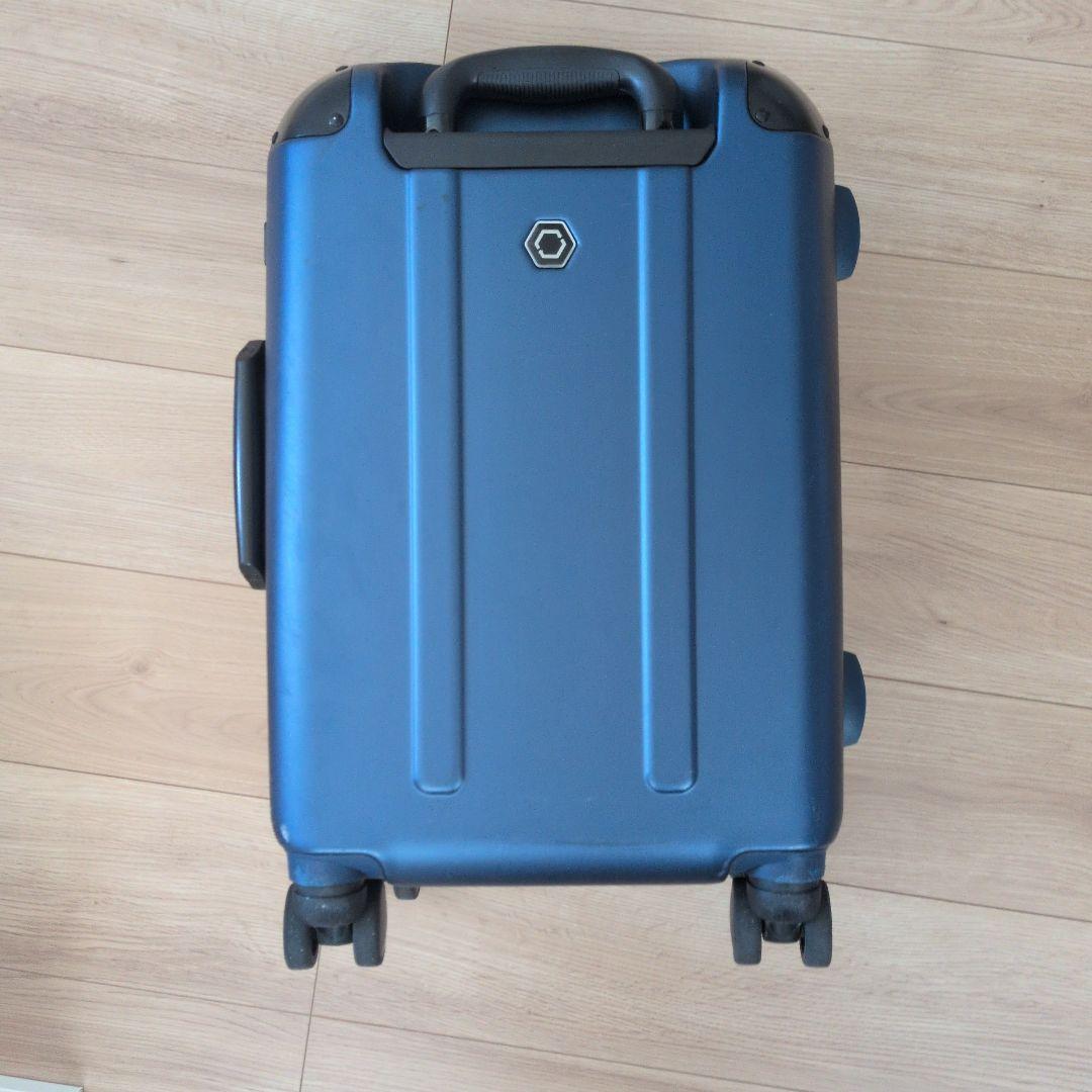 ソルガード Carry-on Closet（機内持込39L） 時短スーツケース