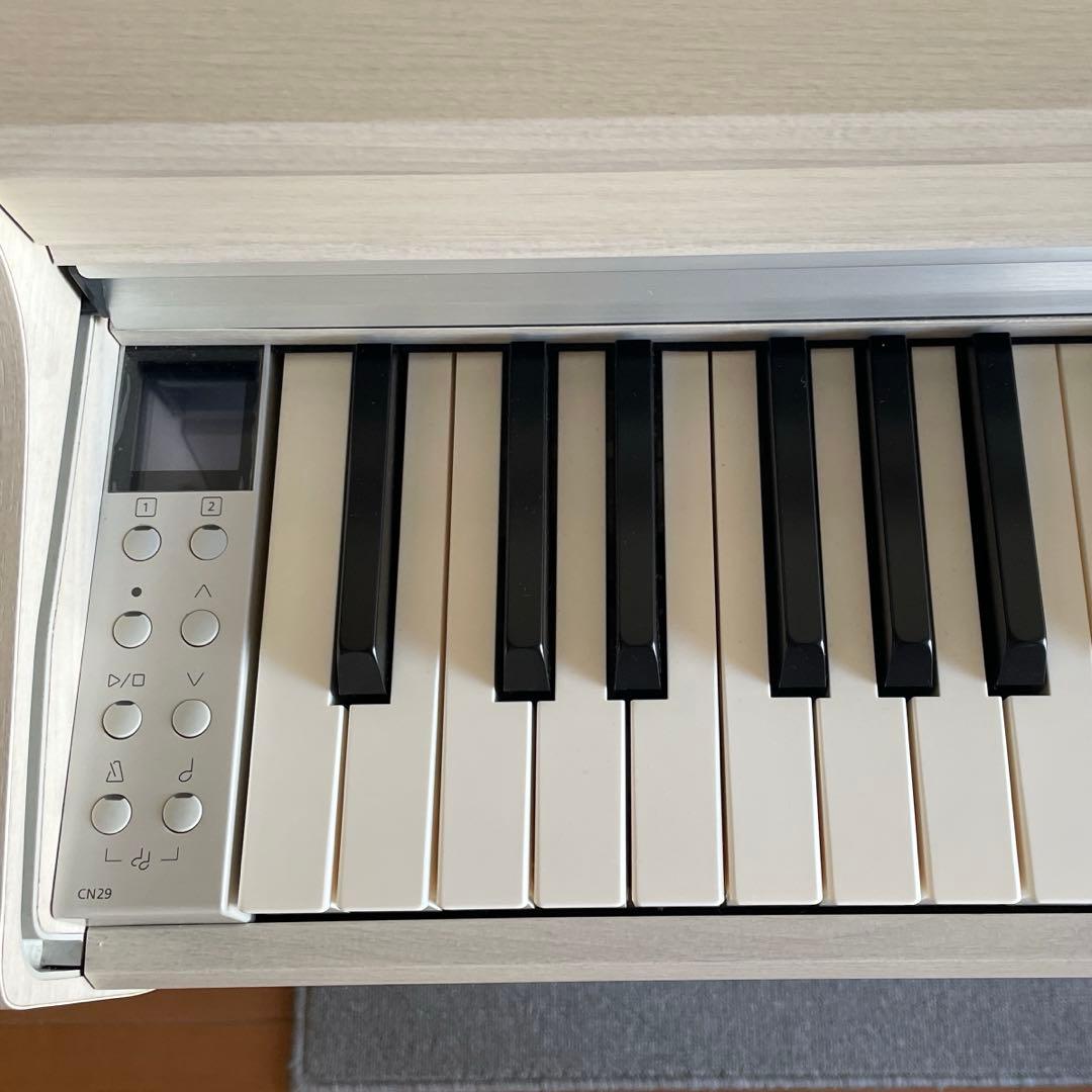 送料込み　カワイ電子ピアノ　CN29A