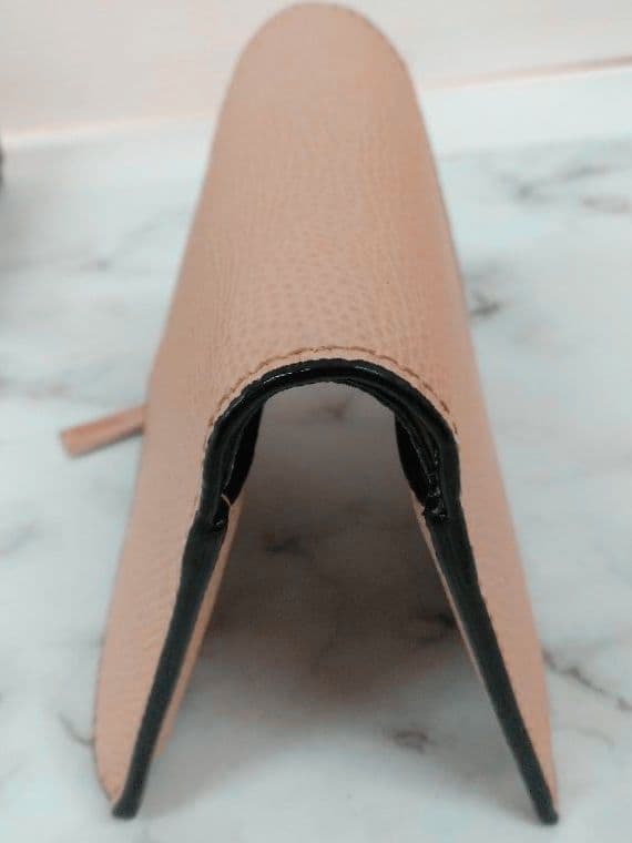 APN21 ヴァレクストラ 極美品 2つ折り財布 ゴールド金具 箱＆保存袋付き