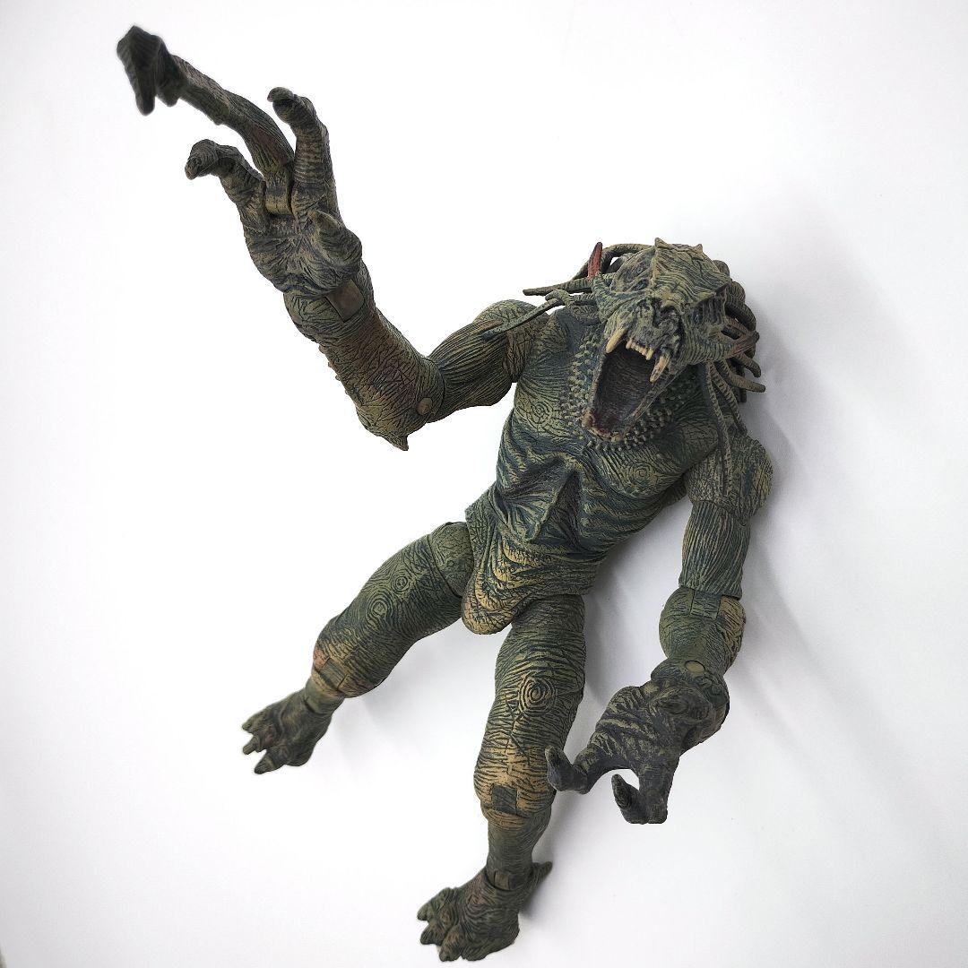 希少✨️Mezco Toyz ヘルボーイ サマエル フィギュア 入手困難