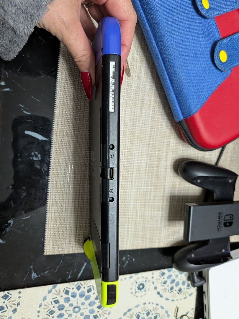 【当日発送可能】Nintendo Switch 本体 青/緑 付属品あり