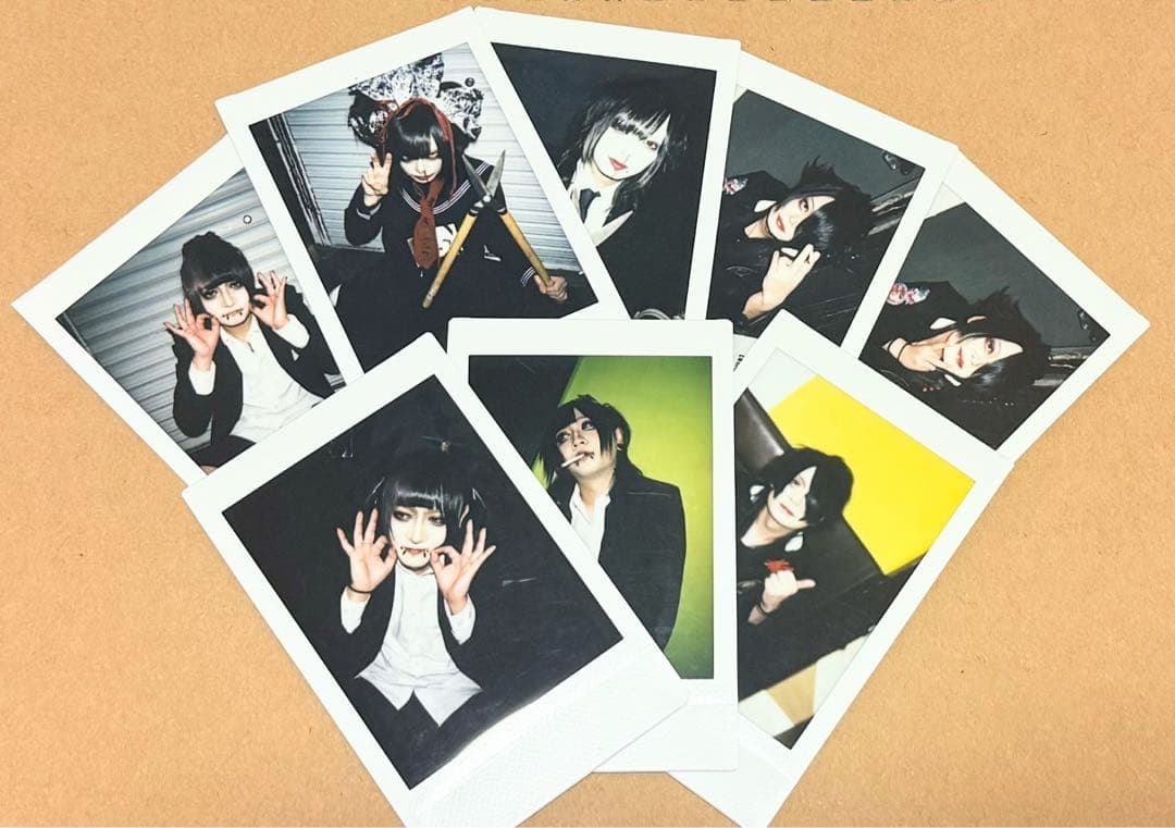 鮮血A子ちゃん　滅多刺しひろくん　墓荒らしあさひ　千吊まるこ　チェキ8枚