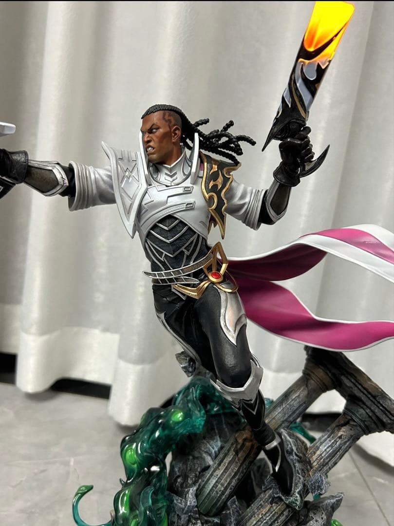 LOL JiMei Palace ルシアン聖なる光の歩兵 スタチュー フィギュア