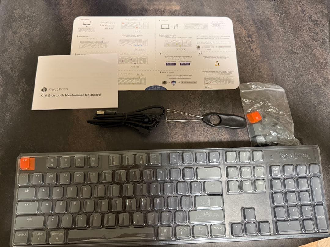 Keychron K10 フルサイズキーボード　茶軸