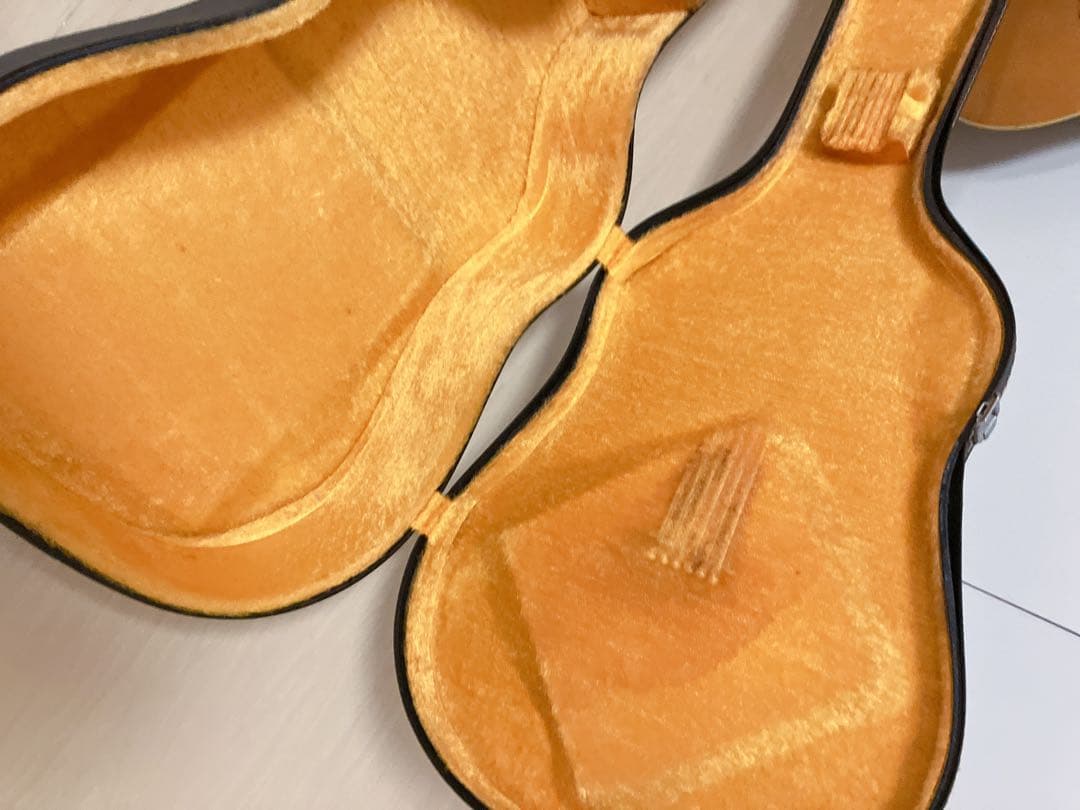 Morris モーリス　アコースティックギター　W-20 ハードケース付き