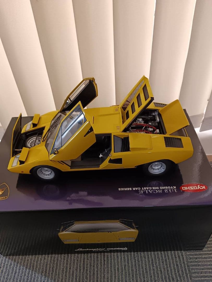 ランボルギーニ　カウンタックLP400