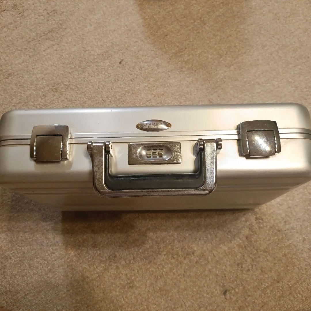 ZEROHALLI ゼロハリバートン アタッシュケース