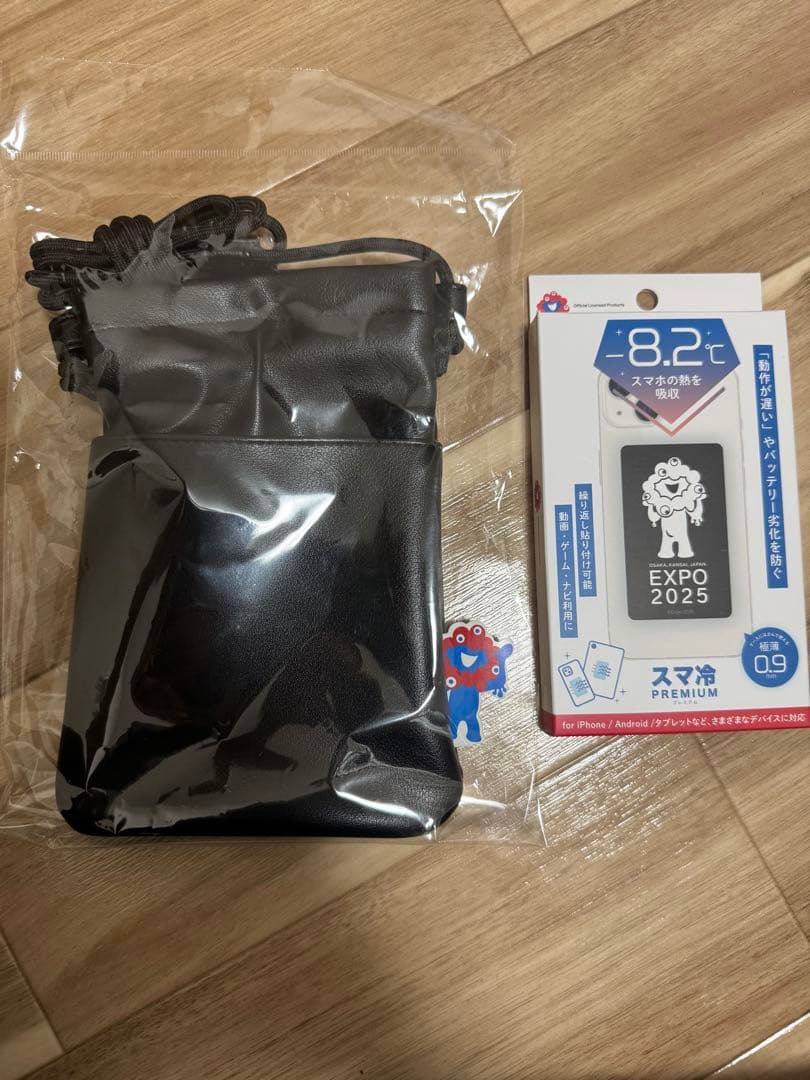 大阪関西万博スマートフォンポーチとスマ冷 PREMIUM -8.2℃冷却万博限定