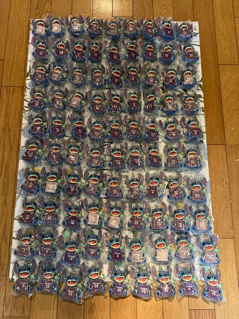 ディズニー　スティッチ キーホルダー大量　90個　未使用