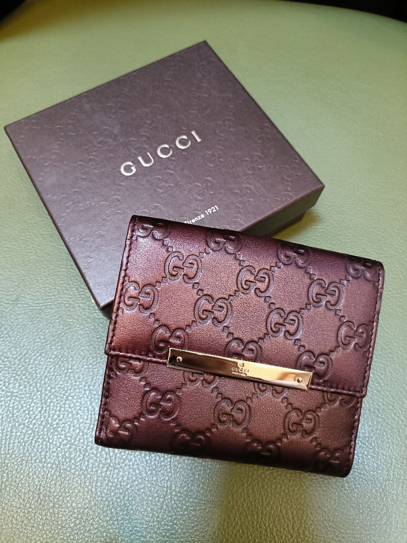 GUCCI 二つ折り財布 ワインレッド