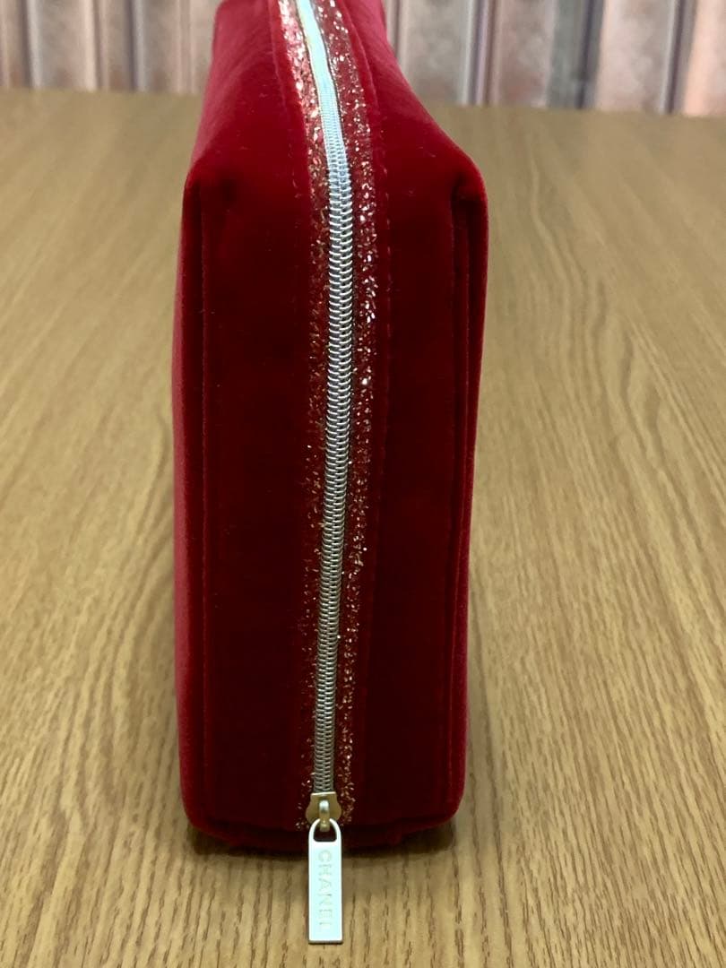 お値下げ！　レ　パンソー　ドゥ　シャネル ポーチ　3種メークアップブラシのセット