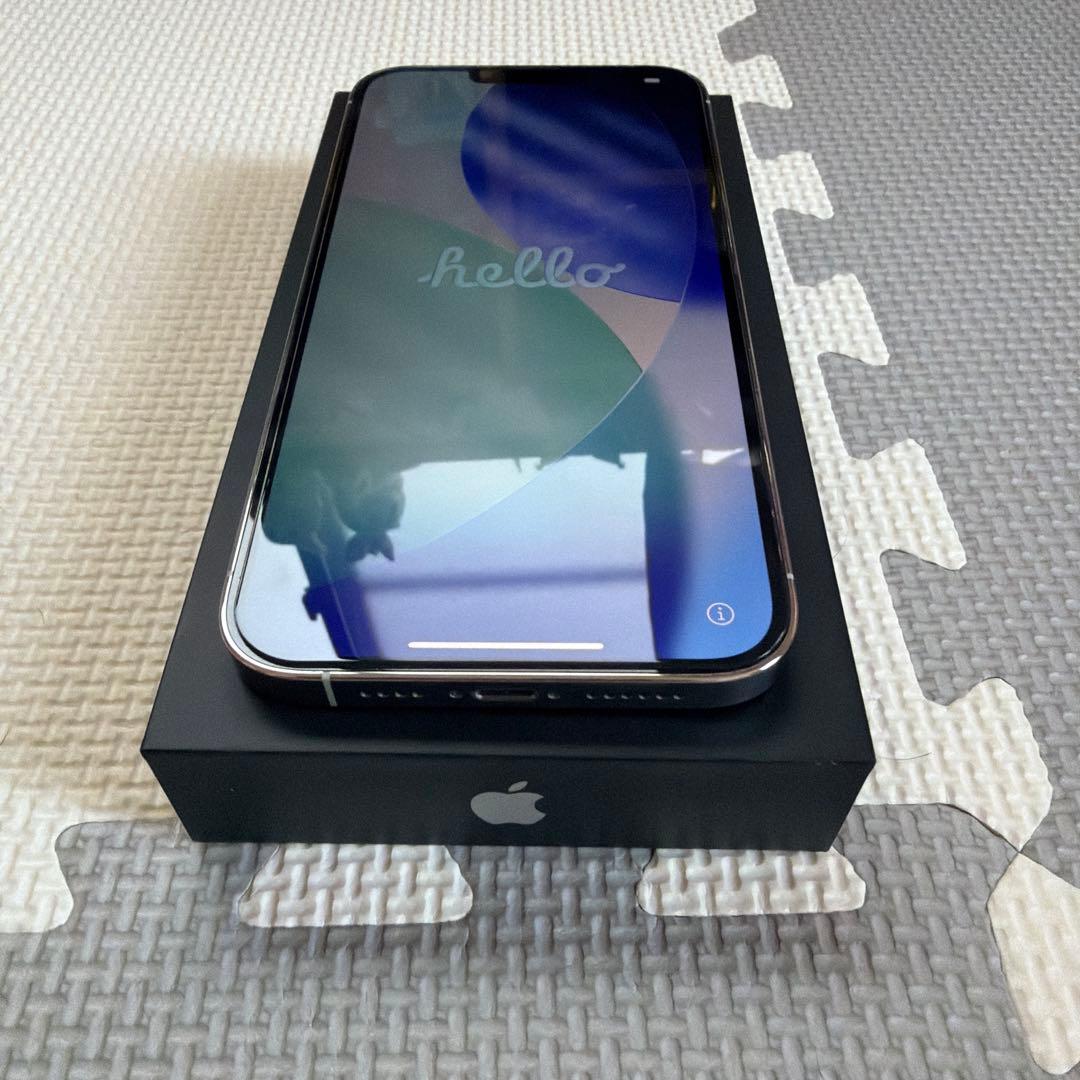 iPhone 13 Pro Max 256GB シルバー SIMフリー