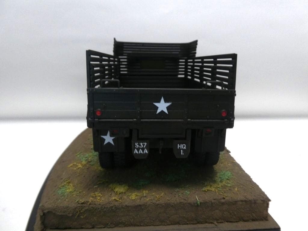 タミヤ 1/35 アメリカ 2 1/2トン 6×6 カーゴトラック 完成品