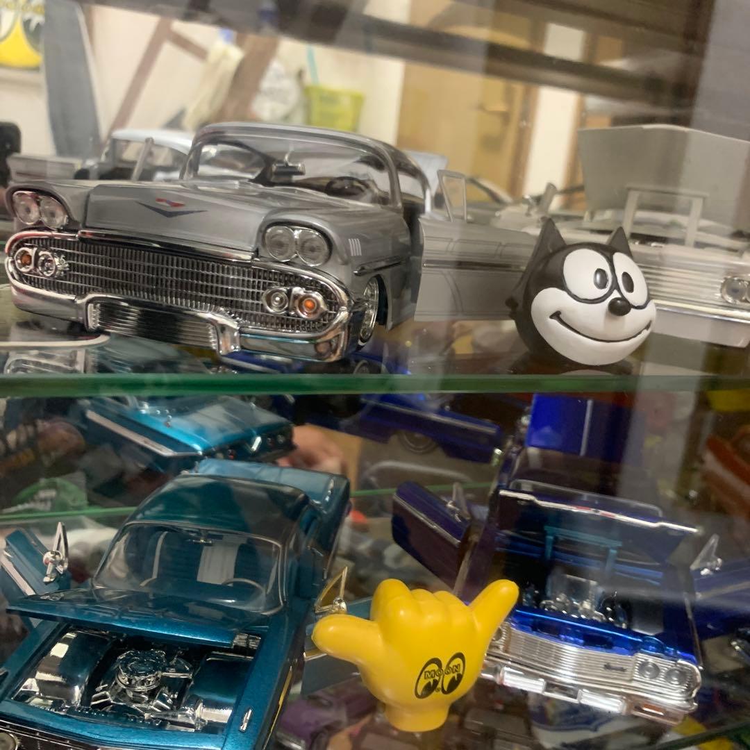 ローライダーミニカーと旧車